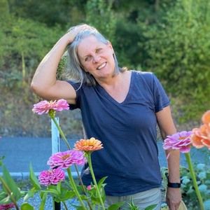 Meet your Posher, Leslie